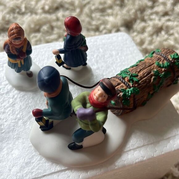 Dept 56 Dickens' Village #55581 "Bringing Home the Yule Log" 3-Piece Hand-Painte - Picture 11 of 11